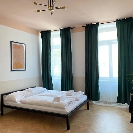 Malfatti Urban Oasis Apartment Wina Bagian luar foto
