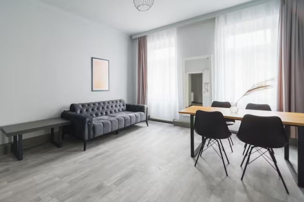 Malfatti Urban Oasis Apartment Wina Bagian luar foto