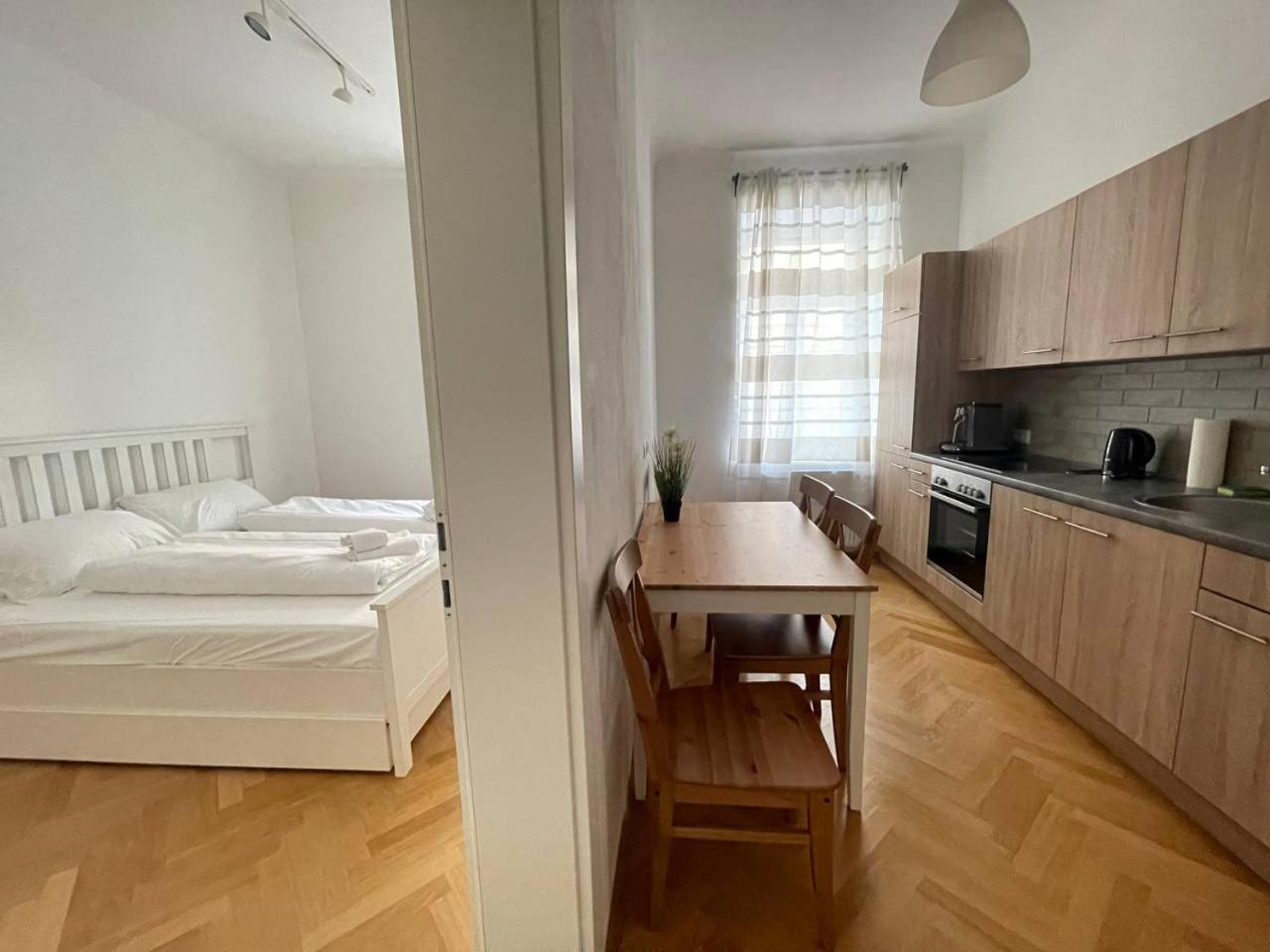 Malfatti Urban Oasis Apartment Wina Bagian luar foto
