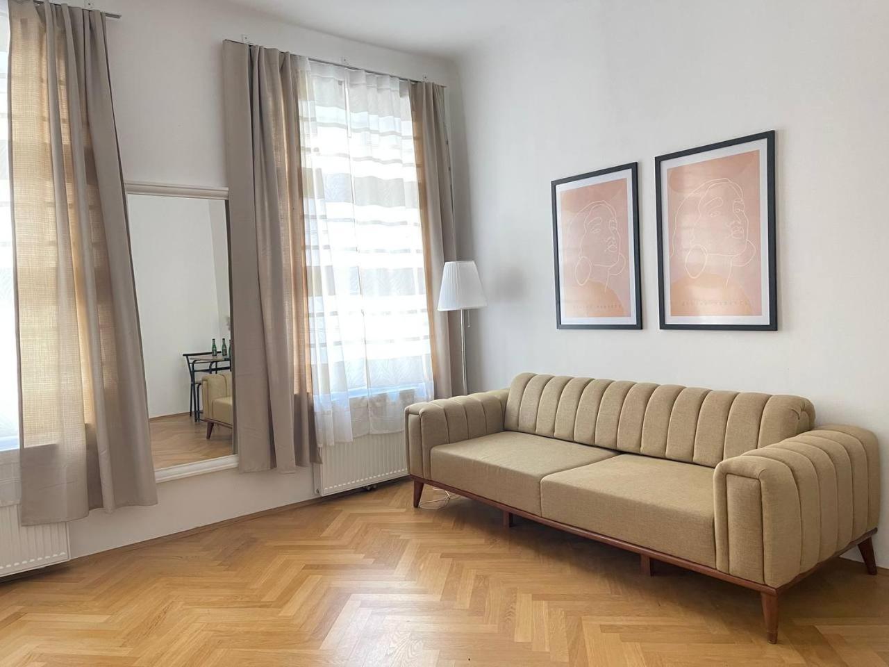 Malfatti Urban Oasis Apartment Wina Bagian luar foto